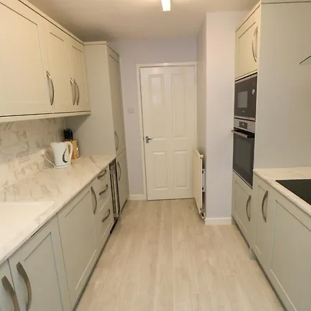 21 Sycamore Avenue פילי